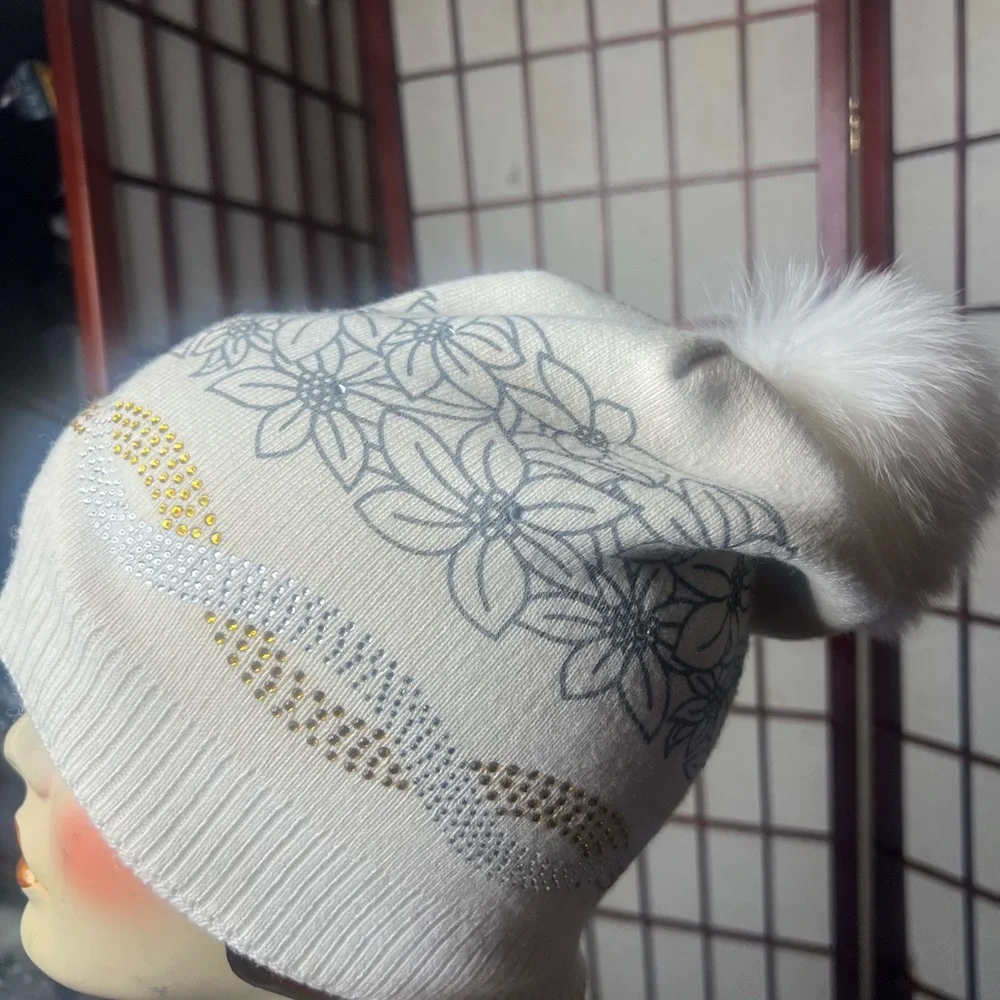 SHEREL’S NEWYORK POMPOM WOOL BEENIE‎ HAT